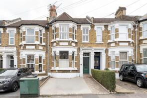 39, Kings Road, London E11 1AU
