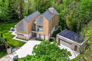 21, Heybridge Lane, Macclesfield SK10 4HD