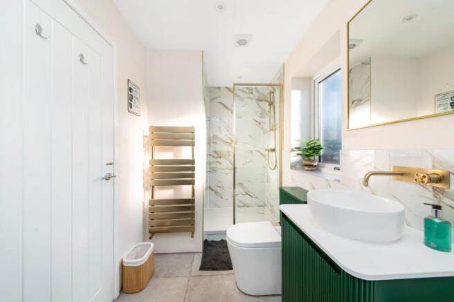 HOUSE BATHROOM