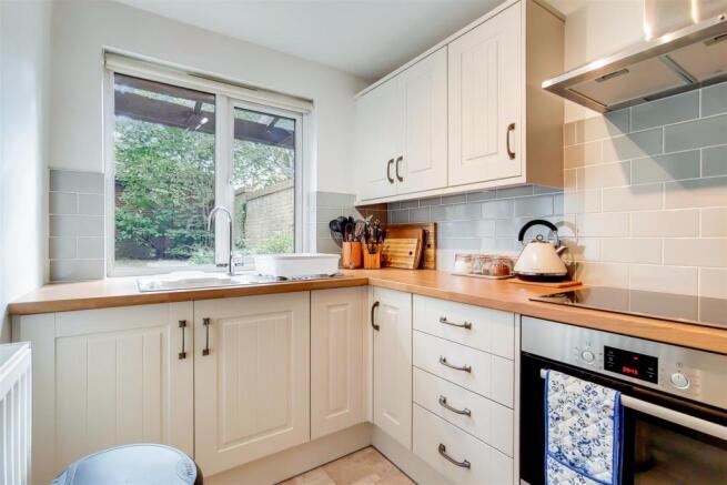3_Kitchen-0.jpg