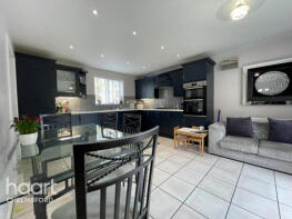 1, Castlefields, Great Leighs, Chelmsford CM3 1JW