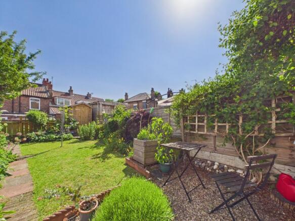 3 bed Terraced for sale Image 4