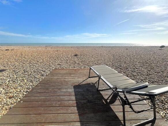 Beach Hut 77 - View6.jpg