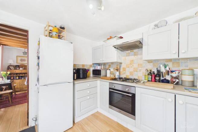 2 bed Semi-Detached for sale Image 9