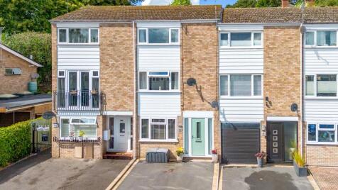 Hawkesworth Drive, Kenilworth