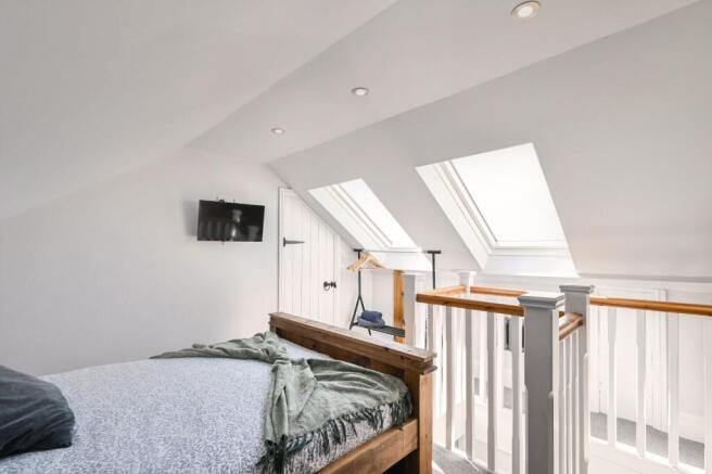3 bed Semi-Detached to rent Image 8