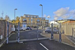 Flat 9, Westgate Court, Long Lane, Hillingdon, Uxbridge UB10 9EW