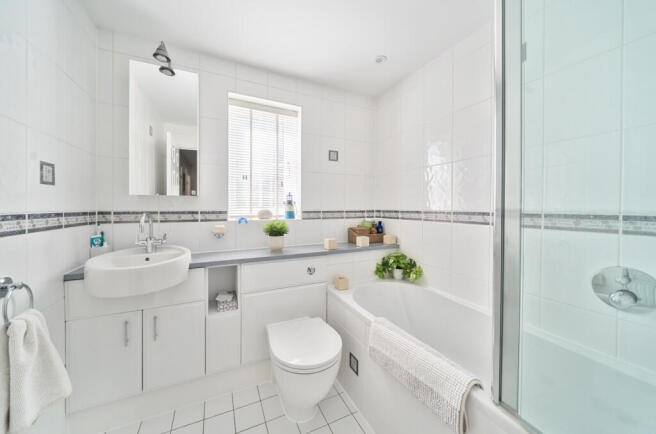 1316000-7-68654c5...