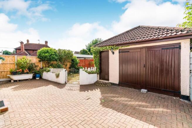 Garage and Garden