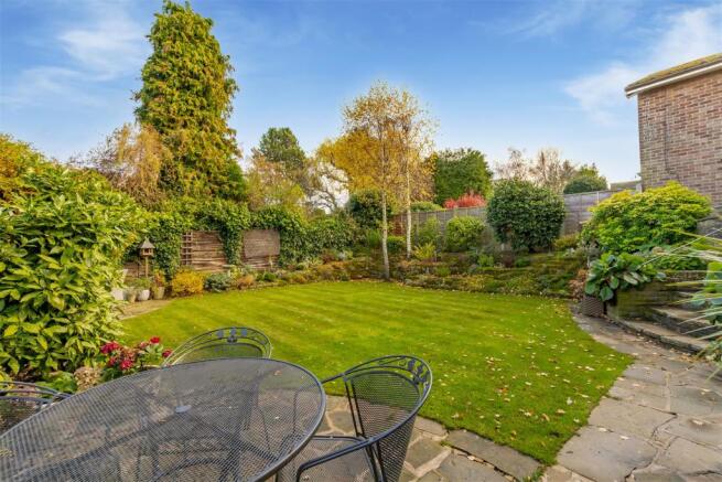 Garden (2)-HDR copy.jpg