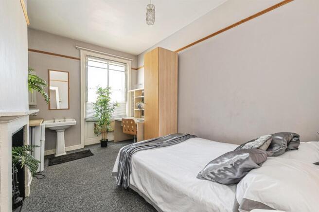 6 bed Terraced for sale Image 5