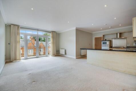 Rhapsody Crescent, Warley, Brentwood, CM14
