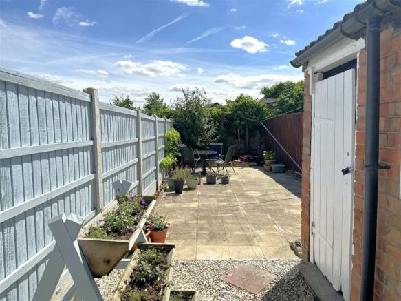Garden & Outbuilding 153