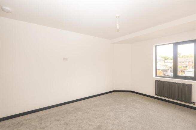 2 bed Apartment for sale Image 8