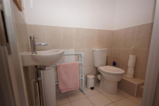 Ensuite.JPG