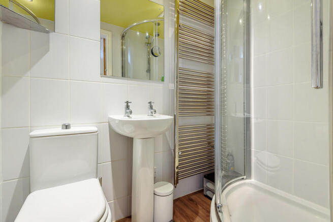 Bedroom 2 En-Suit...