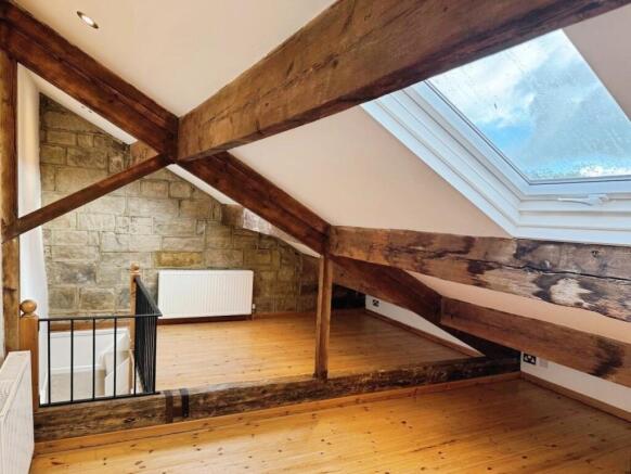 2 bed End of Terrace to rent Image 10