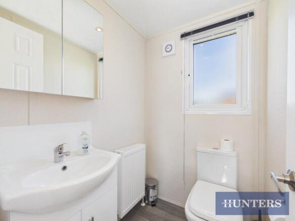 3 bed Park Home for sale Image 7