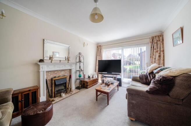 1439707-6-69cef420d4676-ARW