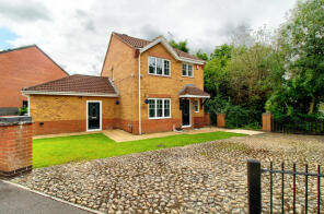 2, Cave Grove, Bristol BS16 7BR