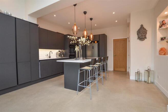 Kitchen/Dining Room