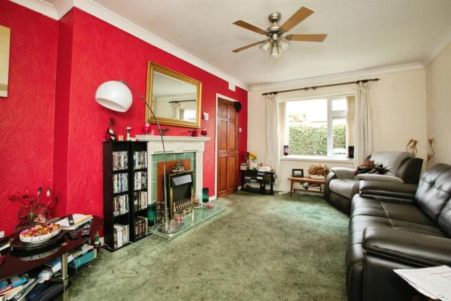 3 bed Semi-Detached for sale Image 8