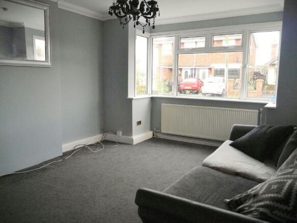 Lounge Pic 3