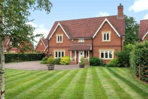 10, Woodlands Close, Chippenham SN15 4AU