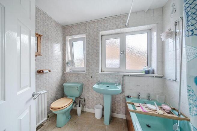 3 bed Semi-Detached for sale Image 9