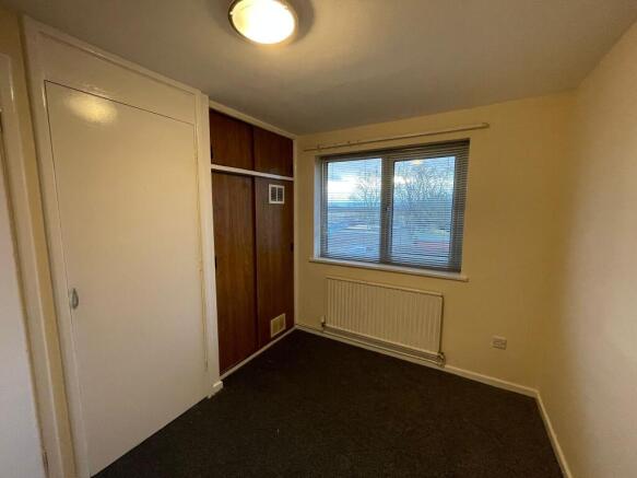 2 bed Apartment to rent Image 5