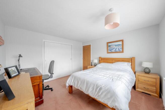 3 bed Detached for sale Image 8