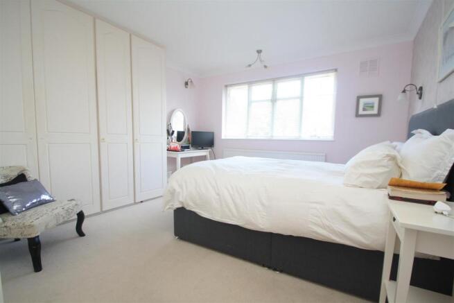 bed 1a.JPG