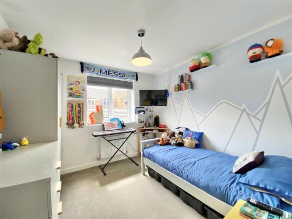 3 bed Detached for sale Image 11