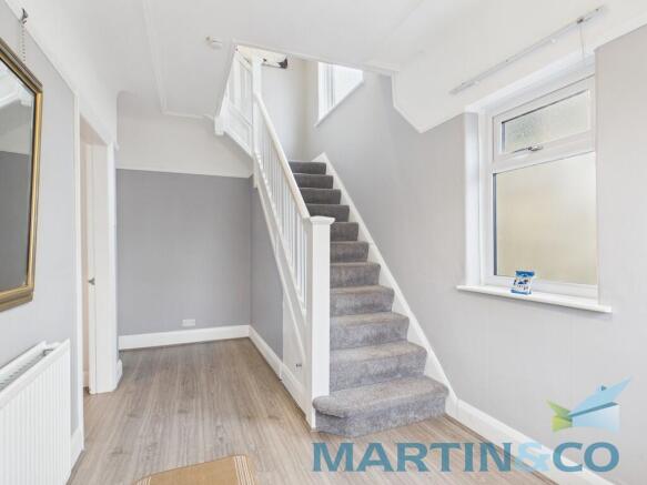 CAM01870G0-PR0190...