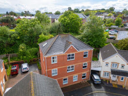 Flat 2, 27, Raleigh Drive, Cullompton EX15 1FZ