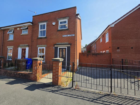 3 Bedroom House FOR RENT