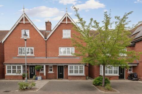 Swan Close, Walton-on-Thames, KT12