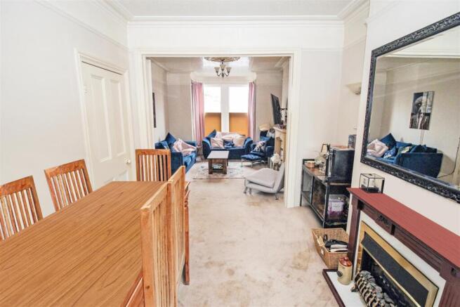 Dining Room Lounge.jpg