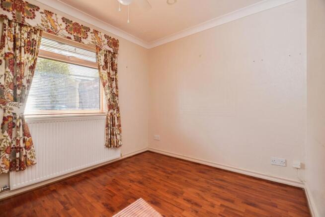 2 bed Bungalow for sale Image 8