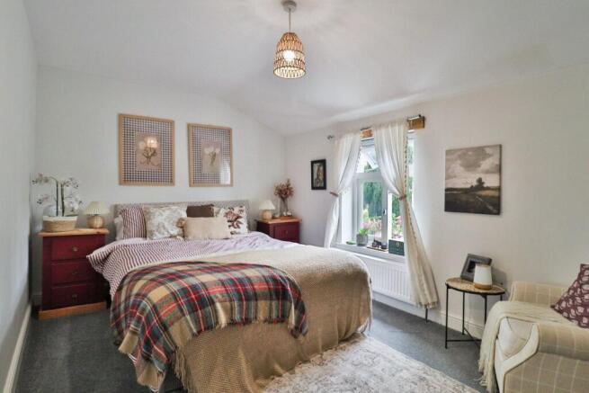 2 bed Cottage for sale Image 5