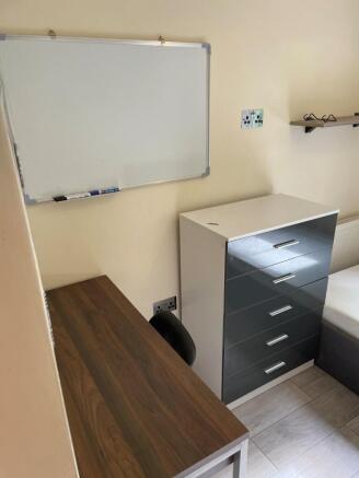1 bed Terraced to rent Image 8