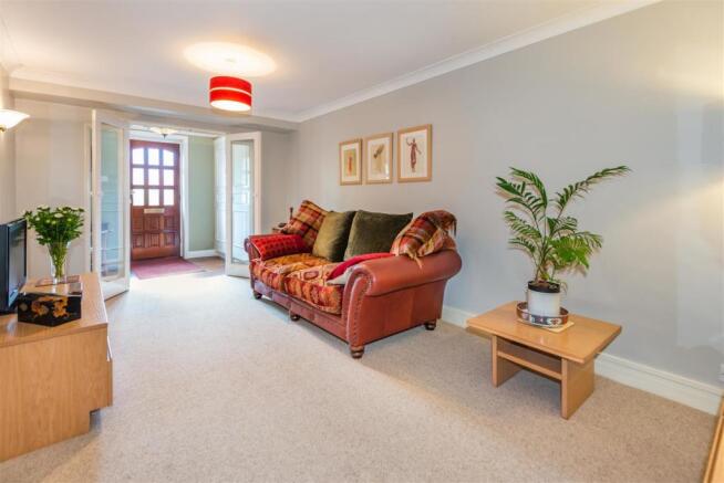 8523019-interior03.jpg