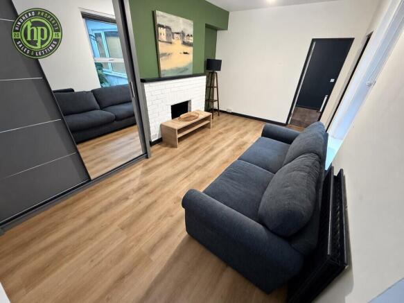 Lounge 1
