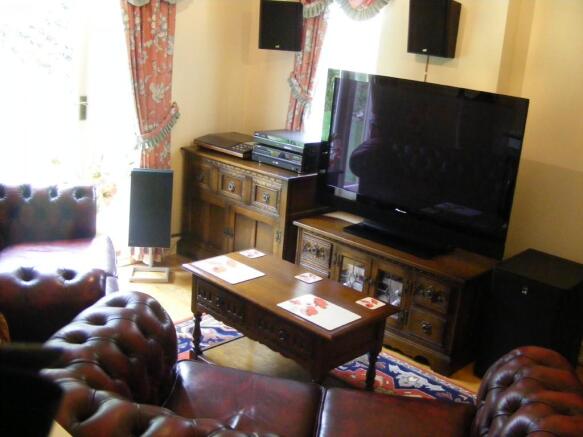 CINEMA ROOM