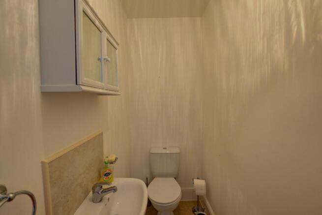 Toilet.jpg