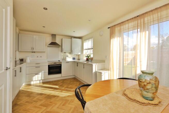 Hewers Way, Edwinstowe, Mansfield photo 3