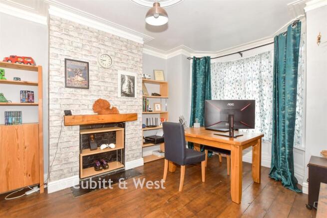 Lounge Used As Study