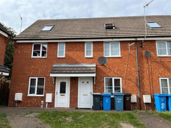 3 bedroom Terraced for sale