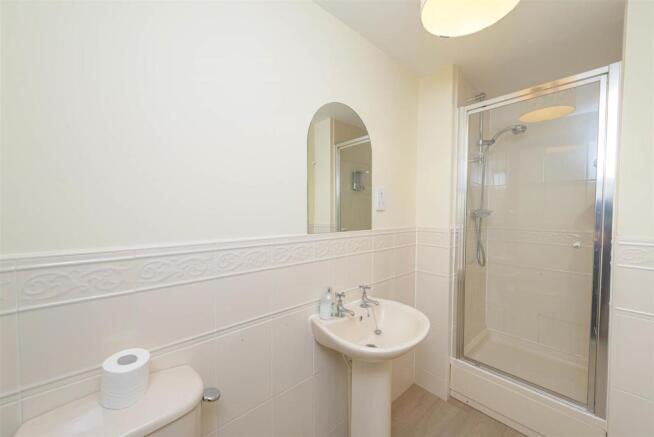 10WestwoodClose_040.jpg
