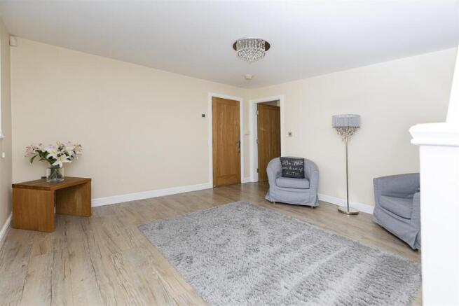 4 bed Detached for sale Image 12